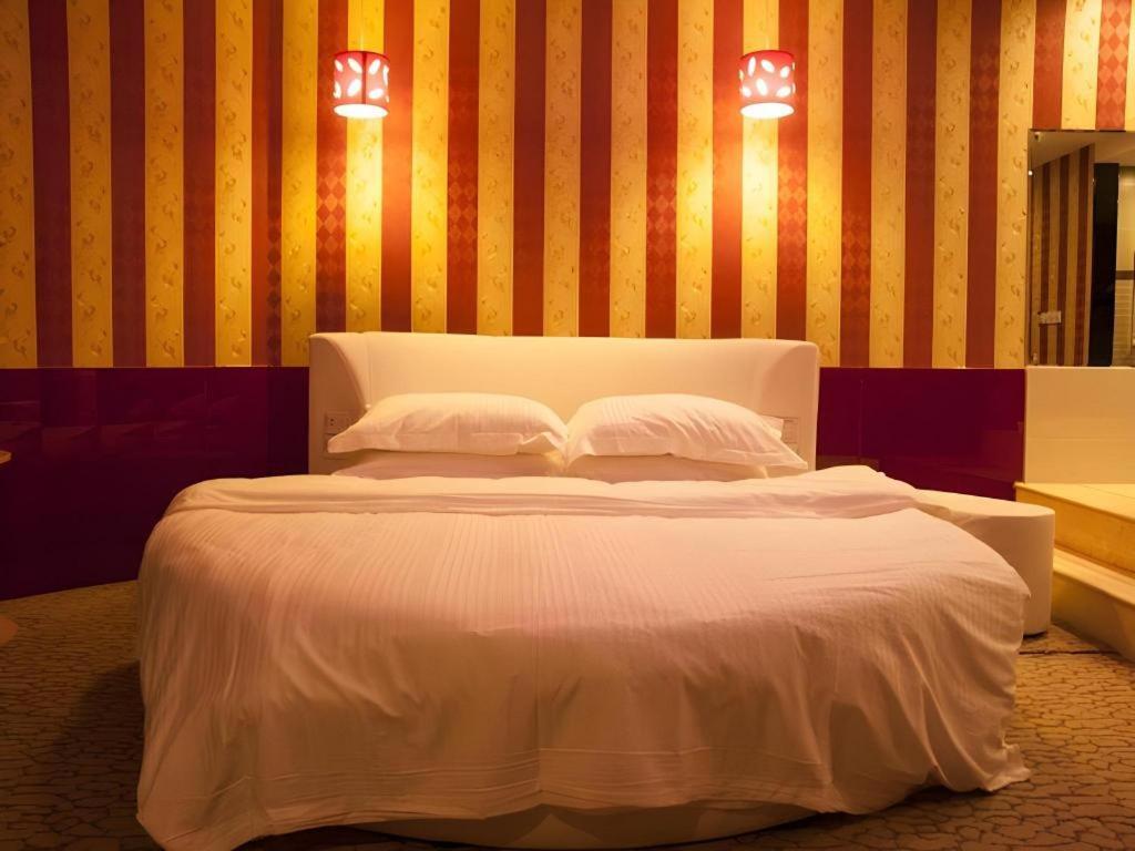 GreenTree Inn Anhui Wuhu Fangte Second Phase Nanxiang Wanshang Express Hotel Luaran gambar